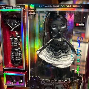 Shadow High Shanelle Onyx Doll - Black and White
